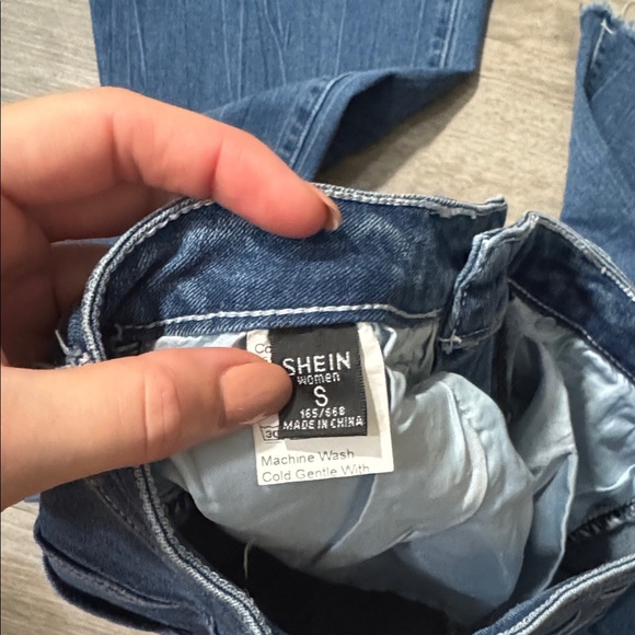 SHEIN Jeans - Picture 7 of 7